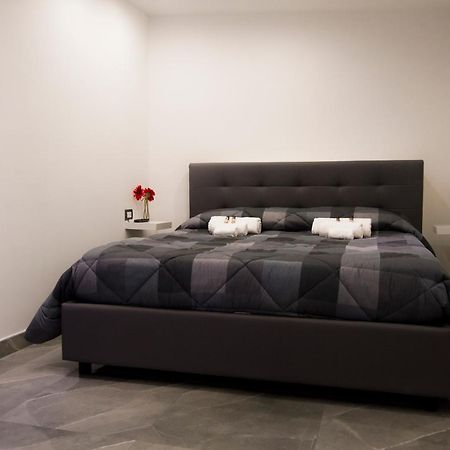 Suite Napoli Sotterranea Con Vasca Idromassaggio Zewnętrze zdjęcie