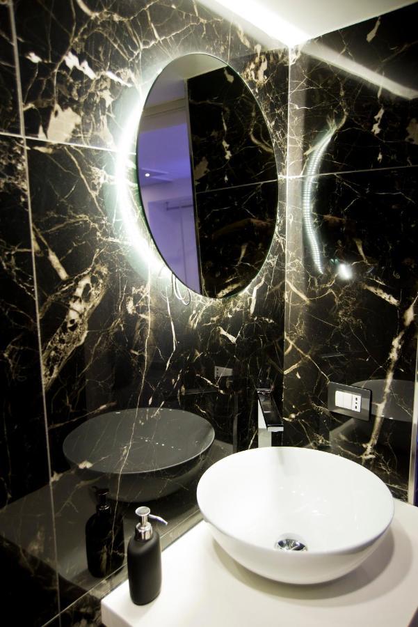 Suite Napoli Sotterranea Con Vasca Idromassaggio Zewnętrze zdjęcie